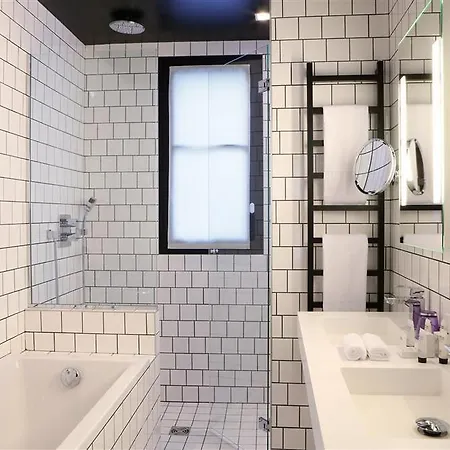 Hotel Western Premier Faubourg 88 Parigi